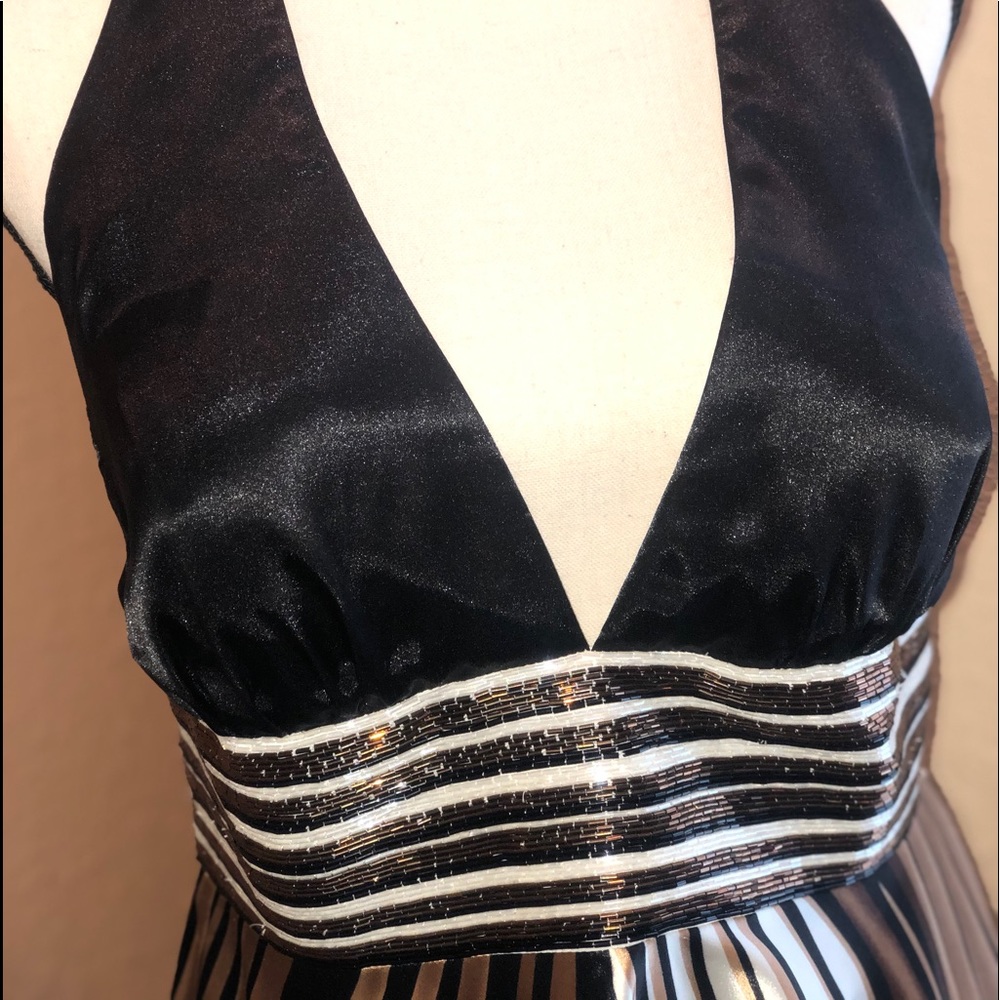 Cocktail Dress.  Excellent condition - Picture 3 of 4